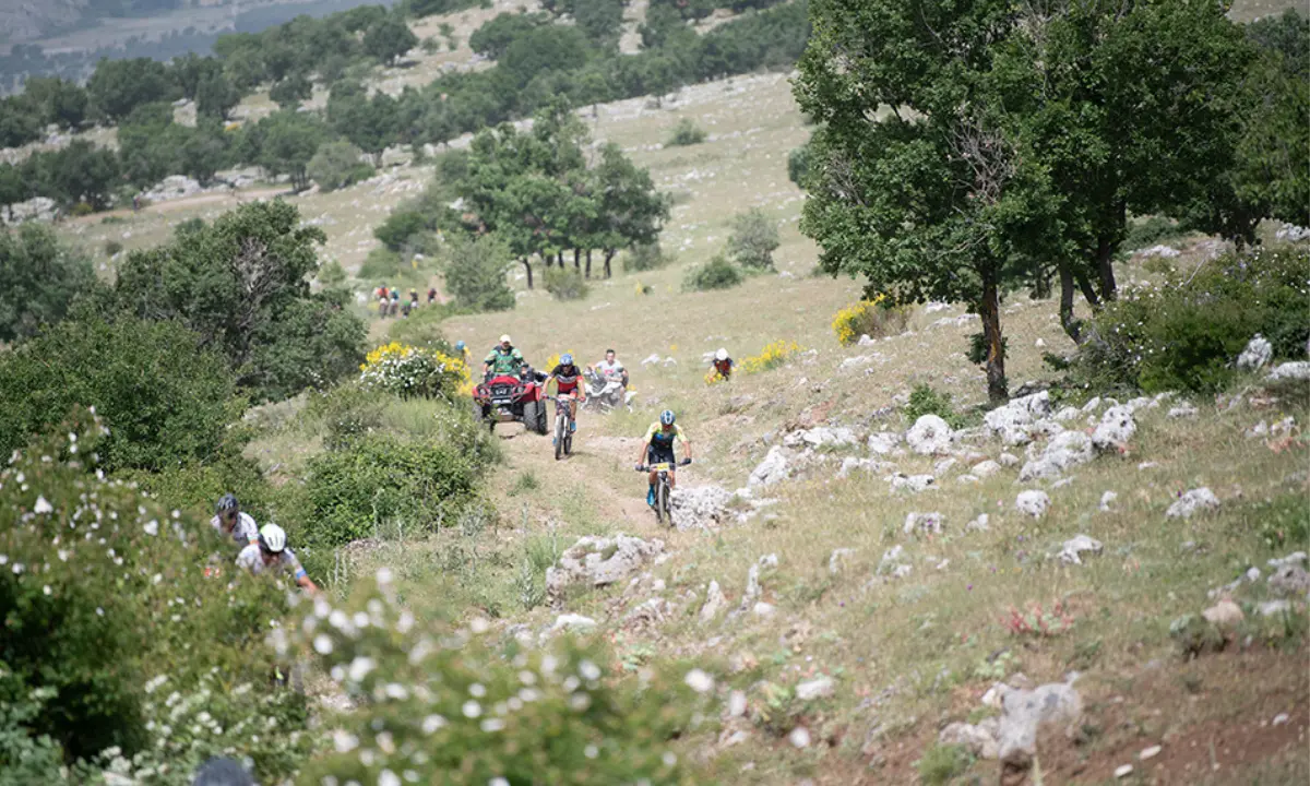Marathon degli Aragonesi, diventa volontario per i bikers che sfidano l'imperticata