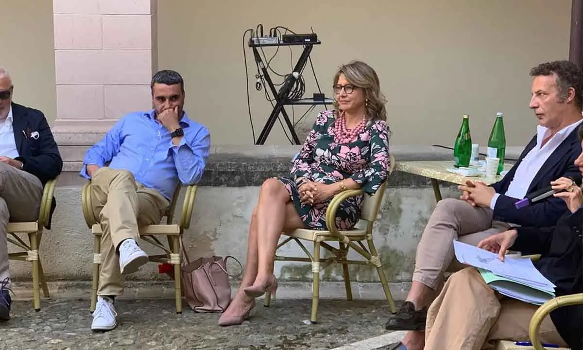 \"Caro rifiuto quanto ci costi?\", dibattito partecipato. Le sollecitazioni dei cittadini