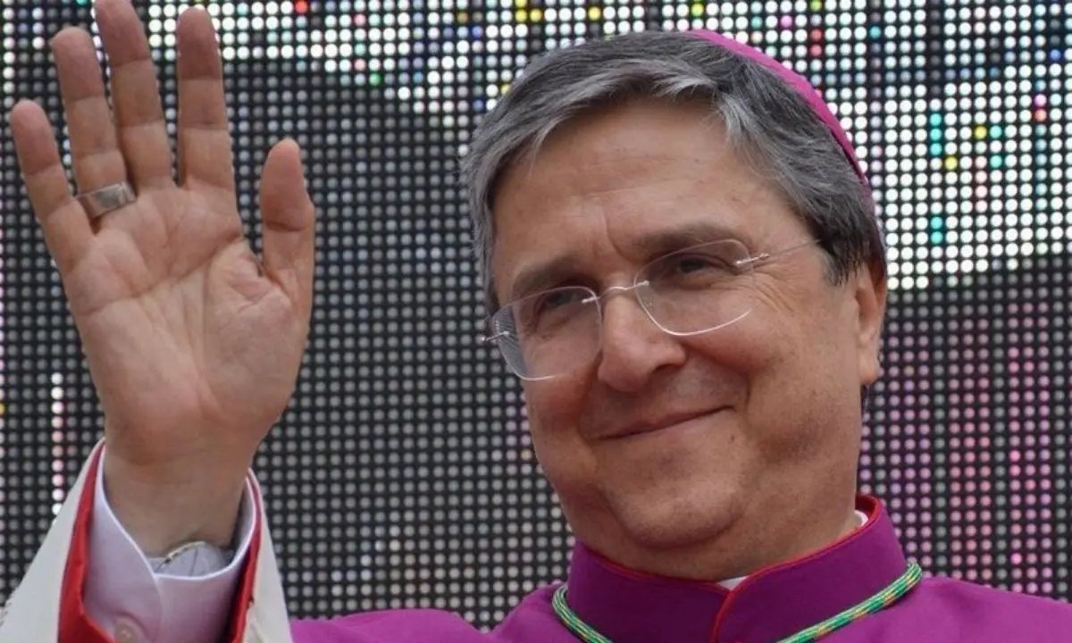 Monsignor Savino traccia un bilancio dei suoi primi 10 anni a Cassano: «Un racconto che si scrive camminando»