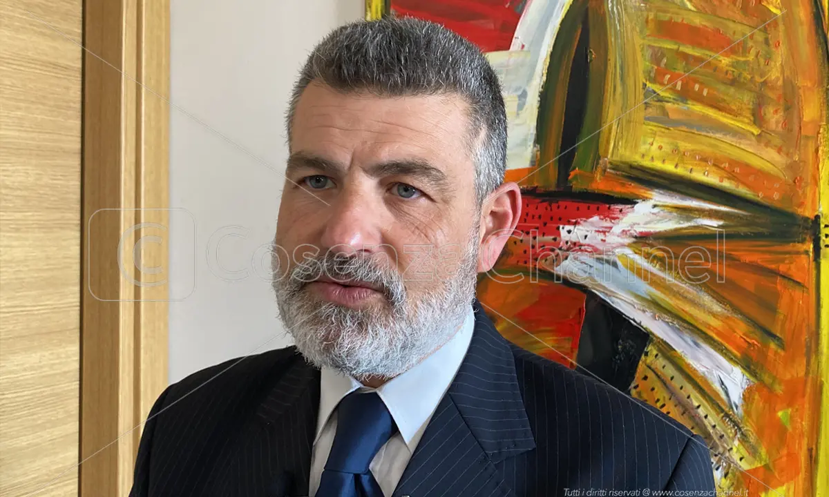 Emodinamica chiusa a Paola, Mazzuca: «Uno scandalo». E chiede le dimissioni di Occhiuto da commissario straordinario alla Sanità\n