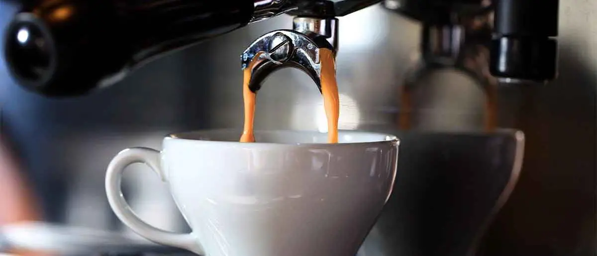 Tazzine bollenti. Il caffè al bar continua a diventare sempre più caro. Ecco dove è più salato...