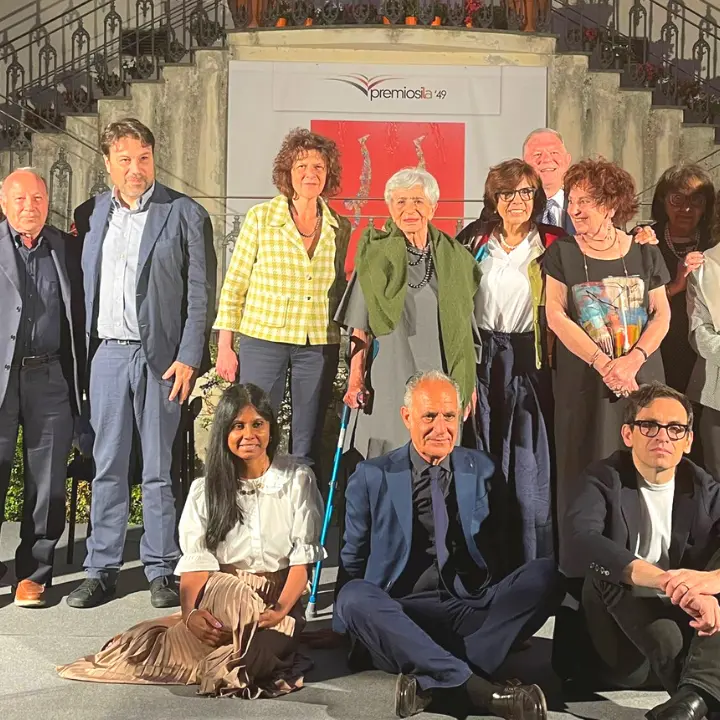 Sila ’49, Lagioia, Uyangoda e Castellina premiati a Palazzo Arnone