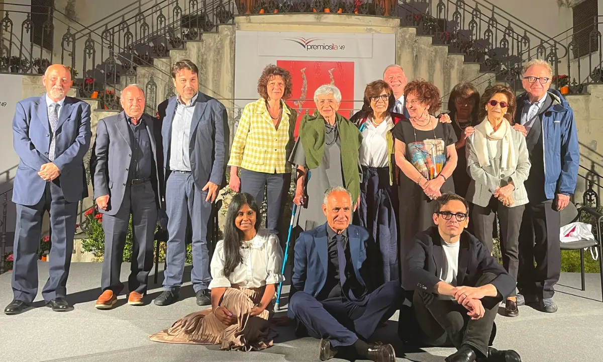 Sila ’49, Lagioia, Uyangoda e Castellina premiati a Palazzo Arnone