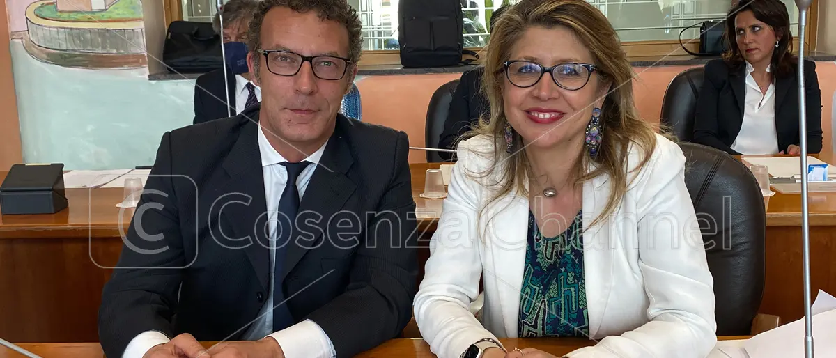 Rende e Luberto denunciano: «Disperazione a Cosenza dopo la perdita del Reddito»