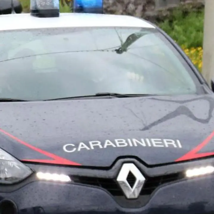 Corigliano-Rossano, non si ferma all'alt e investe il militare