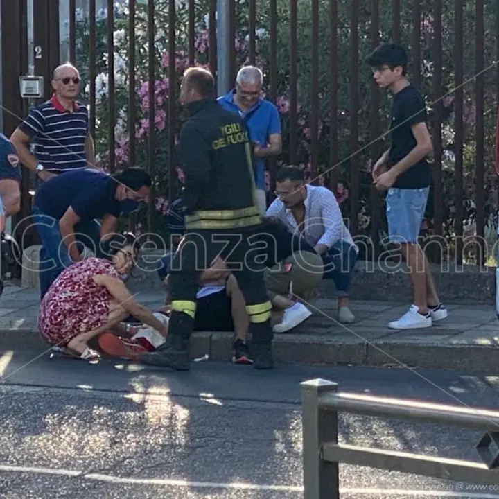 Tragedia sfiorata a Corigliano Rossano, bombola del gas scoppia durante il passaggio di un ragazzo
