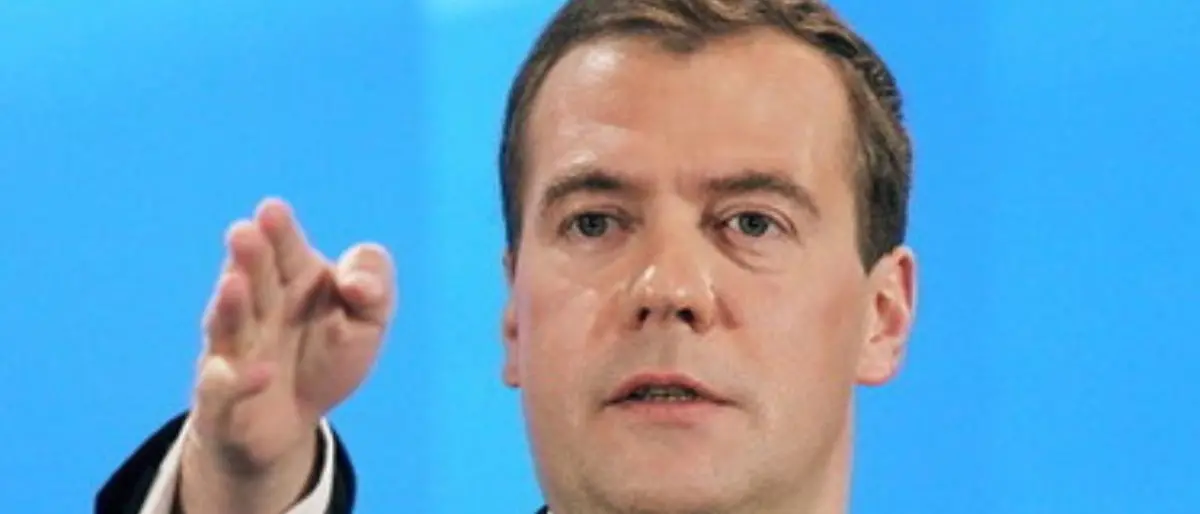 Medvedev: «Gli occidentali devono sparire». Di Maio: «Minacce pericolose»