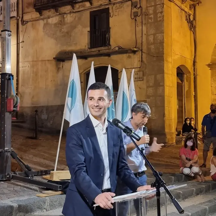Bollette pazze a Paola, Signorelli: «Il Comune tenta di racimolare denaro»