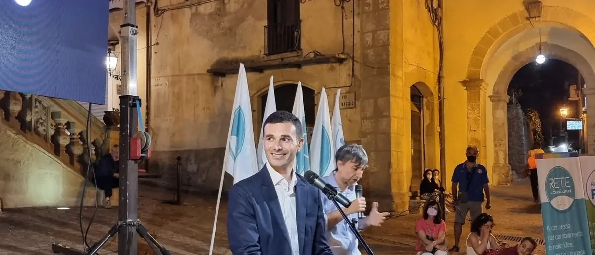 Bollette pazze a Paola, Signorelli: «Il Comune tenta di racimolare denaro»