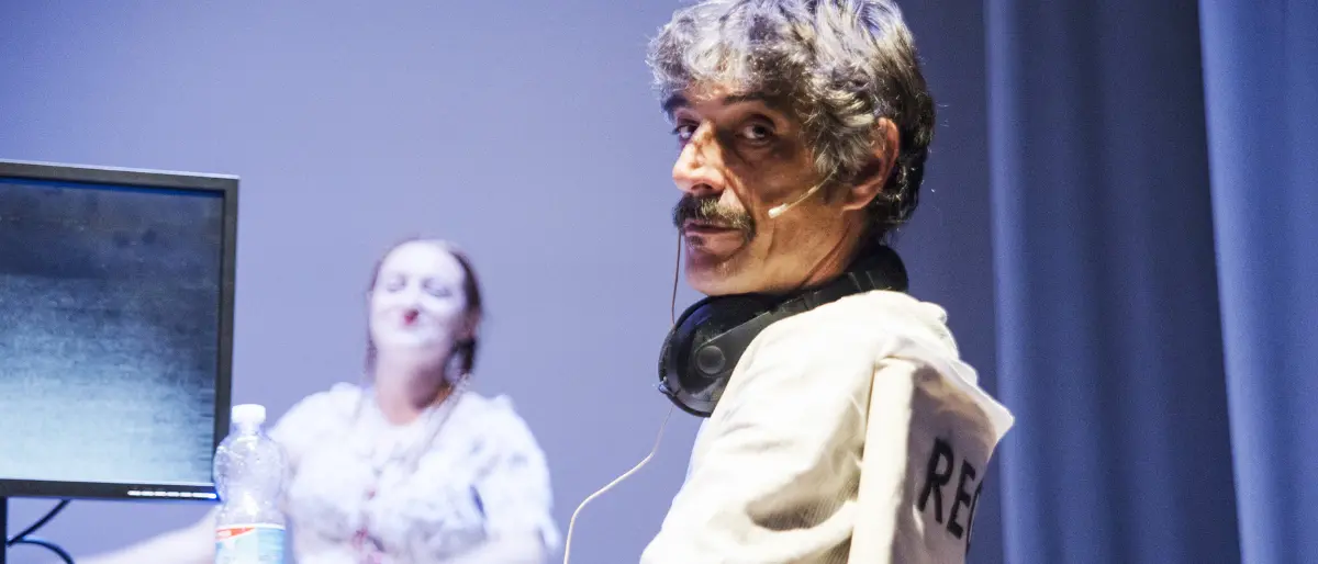 \"Il Gabbiano\" di Max Mazzotta al Piccolo Teatro Unical