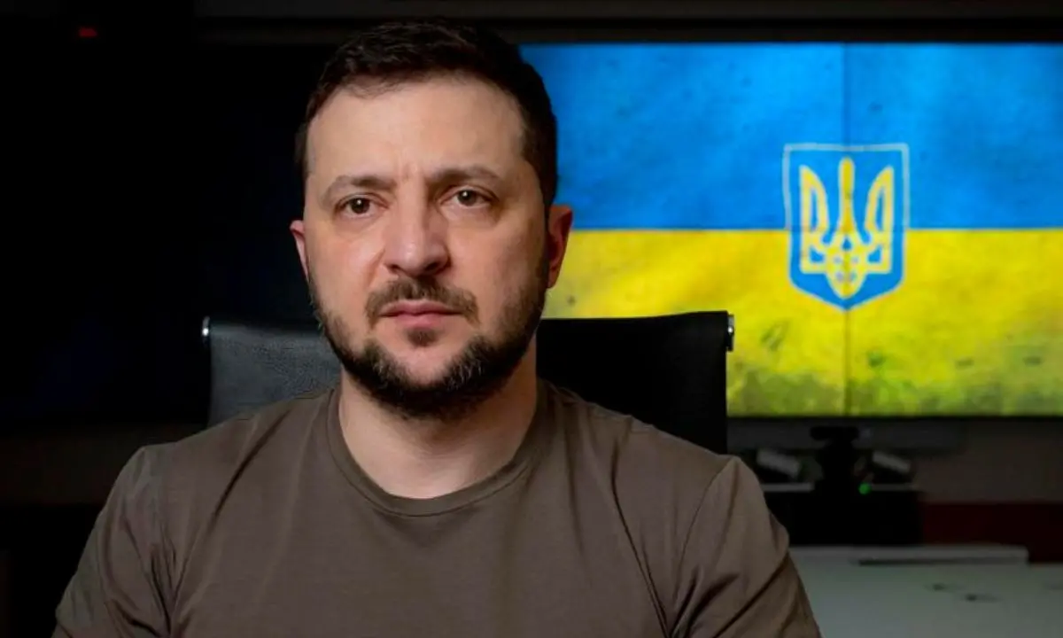 «Ucraina nella Nato e mi dimetto». Ma Zelensky poi rilancia la sua candidatura