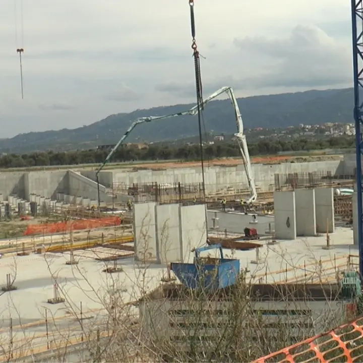 Nuovo ospedale della Sibaritide, gravi denunce: manodopera estera e sfruttamento