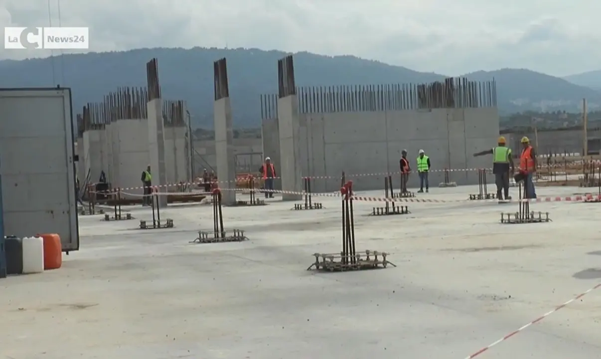 Crisi dell’edilizia: pressioni per l’impiego di maestranze locali per il nuovo ospedale della Sibaritide - VIDEO