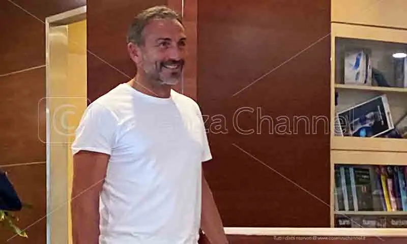 Dionigi: «Cosenza, alziamo l'asticella. Vogliamo far divertire i tifosi»