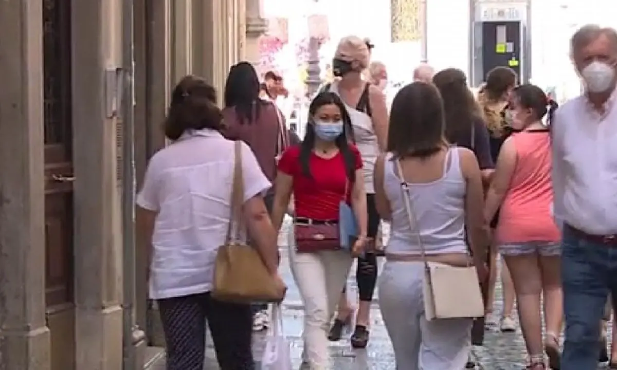 Covid, in Italia sale l'incidenza ed aumenta anche l'Rt