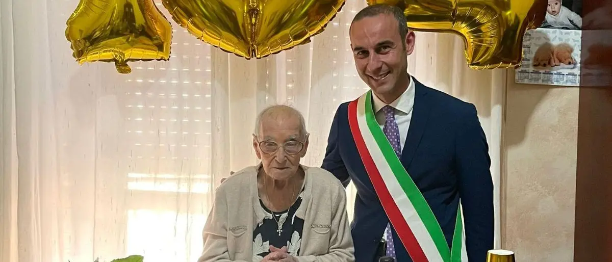 L'omaggio dell'Amministrazione comunale per i 104 anni della signora Eugenia Martire