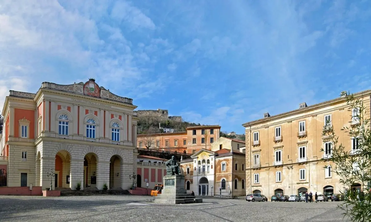 Cosenza, la Polizia Municipale istituisce i divieti di transito per il concerto di Brunori