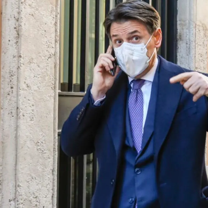Conte: «Prove dei messaggi di Draghi contro di me? Ne parliamo di persona»