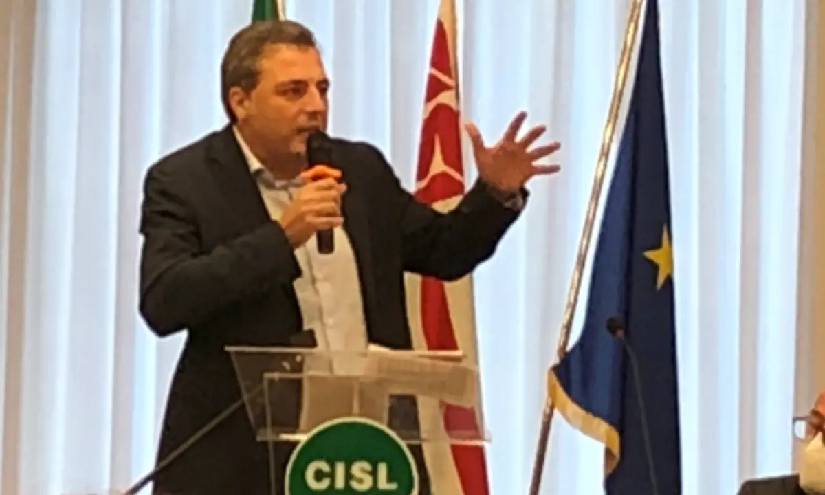 Treni, l'appello della Cisl alla Regione: «Potenziare i servizi in provincia di Cosenza»