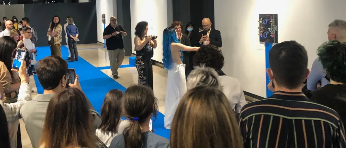 A Rende il finissage della mostra di Angelo Gallo \"Cyan Carpet\"