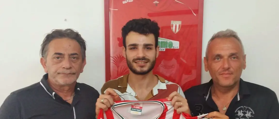 Ve Rende, il mercato inizia col botto: preso il centrocampista Gaudio