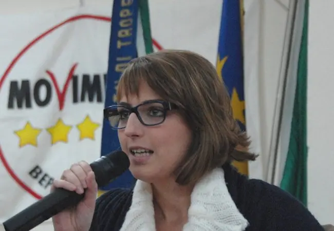 Nemmeno un'operazione, il M5S: «L'Asp di Cosenza ha pagato quel professionista?»