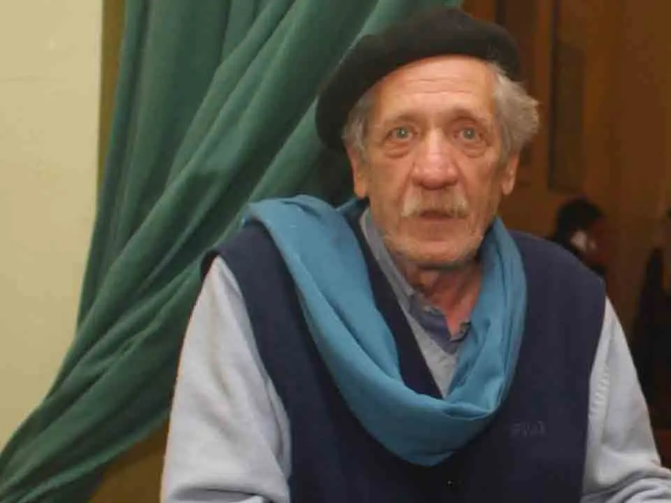 Cosenza piange un altro artista. Vola in cielo anche Antonello Antonante