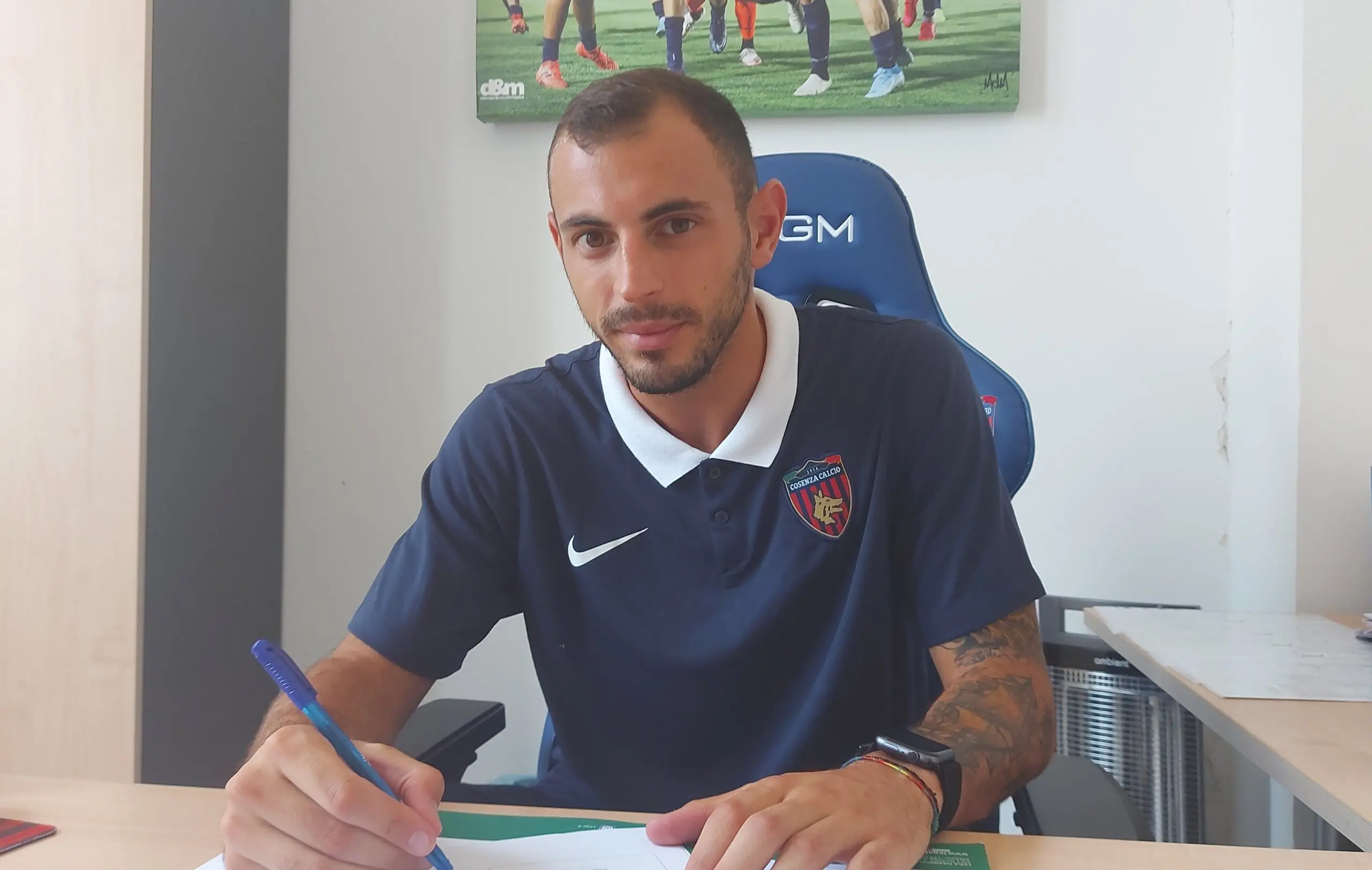 Cosenza, arriva l'ufficialità: Martino è un nuovo calciatore rossoblù