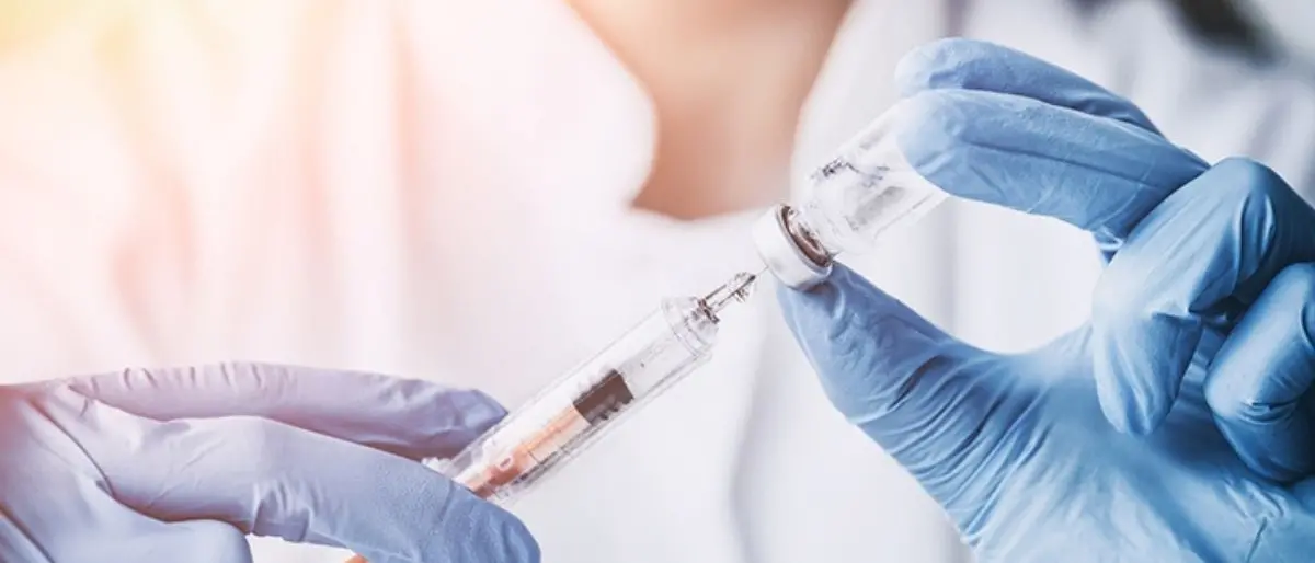 Il Governo taglia i fondi, la Calabria costretta a chiudere i centri vaccinali