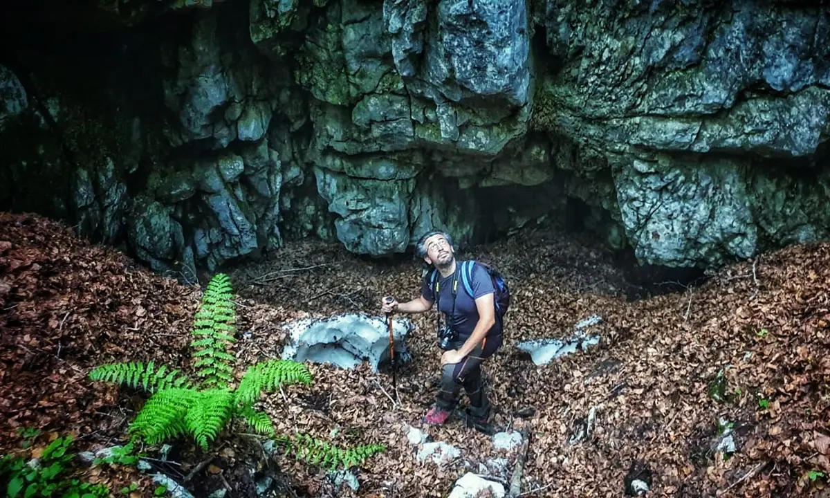 Speleologi da tutta Italia sul Pollino alla ricerca di nuove cavità carsiche: al via il \"Progetto Eremita\" - FOTO