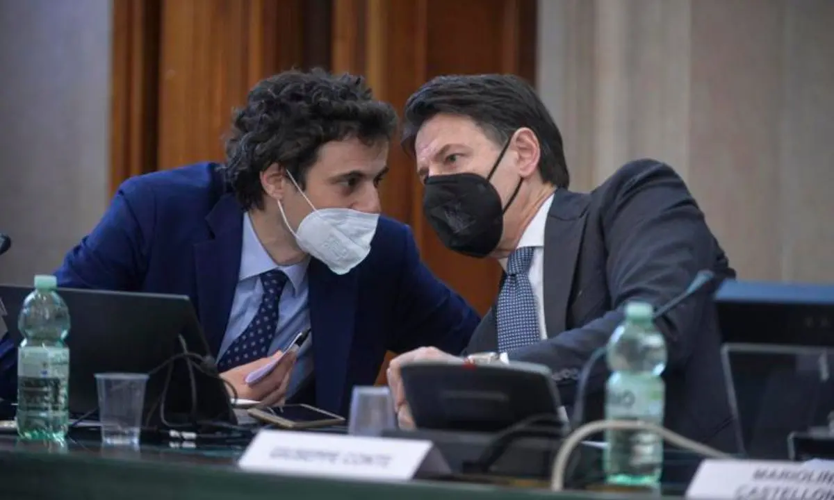Crisi di governo, Crippa bypassa Conte e convoca deputati