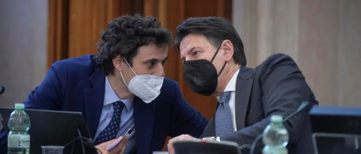 Crisi di governo, Crippa bypassa Conte e convoca deputati