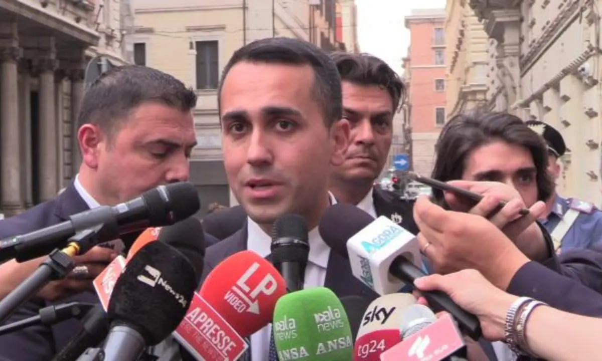 Dimissioni Draghi, Di Maio: «Se cade il governo, elezioni il 25 settembre»