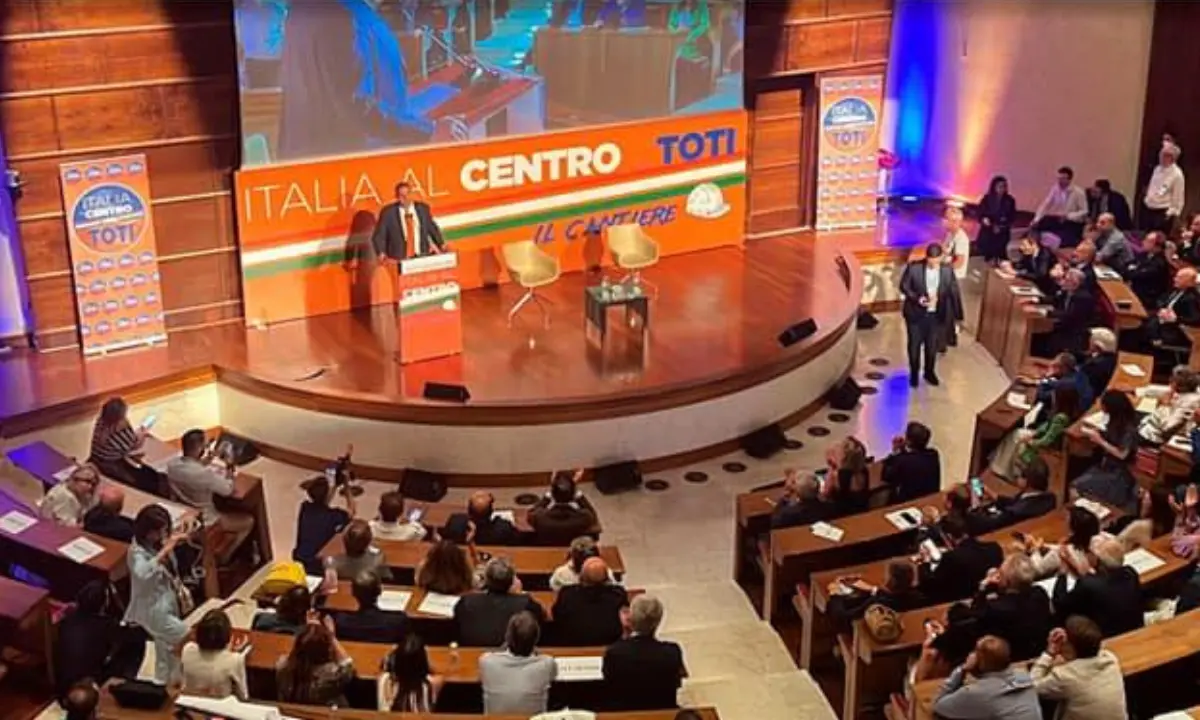 Anche Cosenza alla convention di Roma con Giovanni Toti e Gaetano Quagliariello