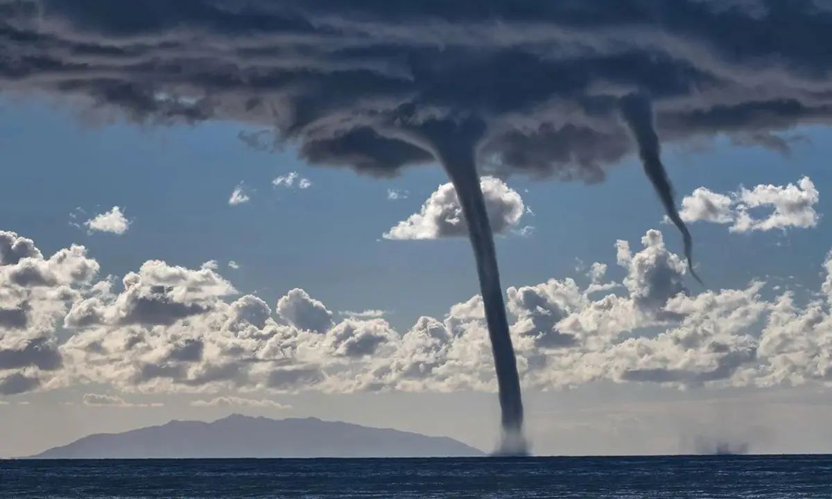 Tornado in Calabria, il Mar Tirreno è una culla di tempeste