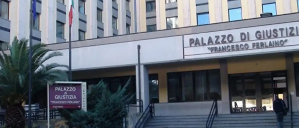 \"Kossa\", regge l'associazione mafiosa contestata ai Forastefano: 16 condanne e 8 assoluzioni