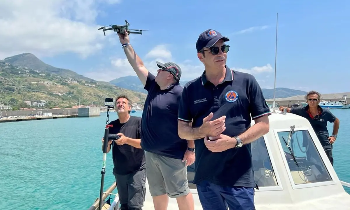 Mare pulito, sopralluoghi a sorpresa del presidente Occhiuto sulle coste tirreniche