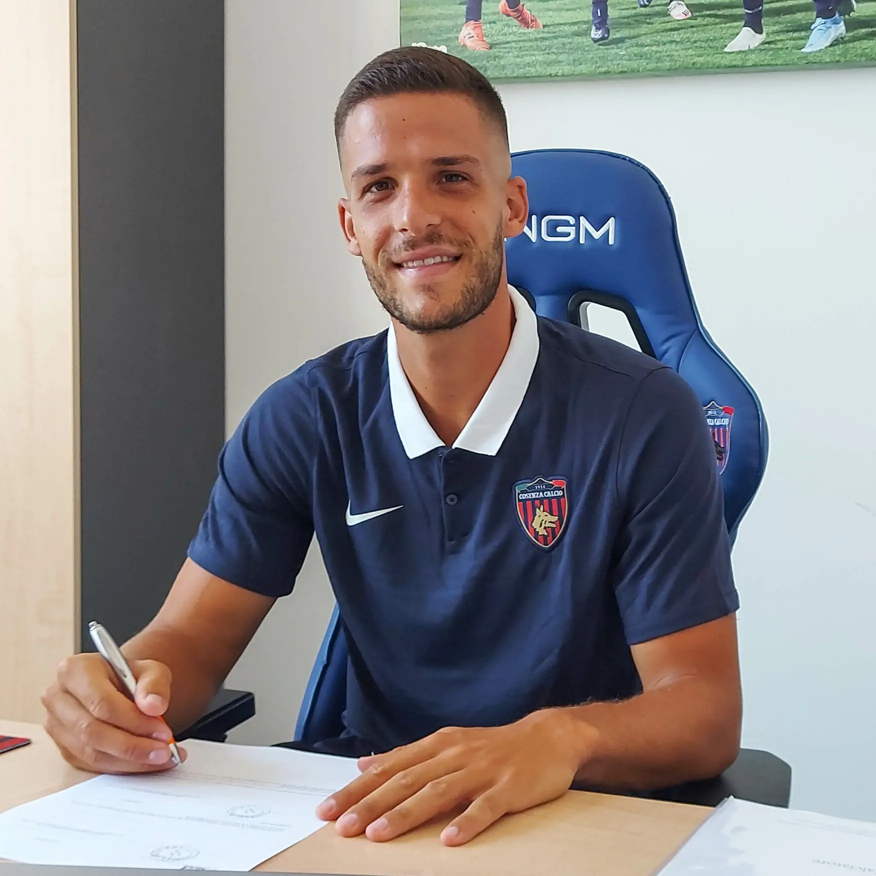 Cosenza, tutto fatto: Meroni è ufficialmente un calciatore rossoblù