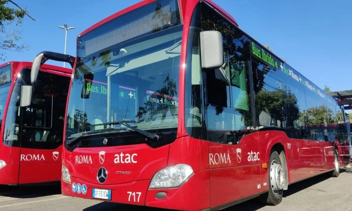 Caro carburanti, la Confail alla Regione: «Si ponga attenzione al trasporto pubblico locale»