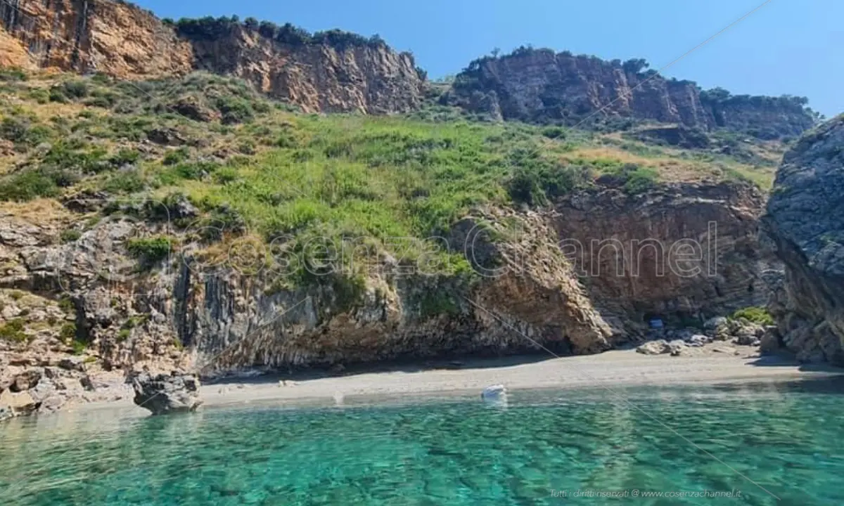La Scogliera di Cetraro entra nel Parco Marino Regionale \"Riviera dei Cedri”