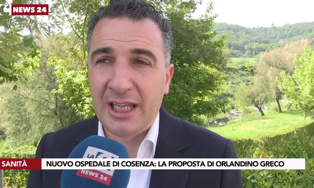 Città unica, Orlandino Greco: «I sindaci e i consigli comunali siano i protagonisti»