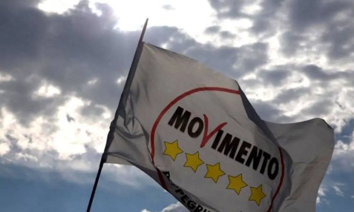 Il M5S rompe gli indugi: «Saremo in piazza a Rende contro le mafie»