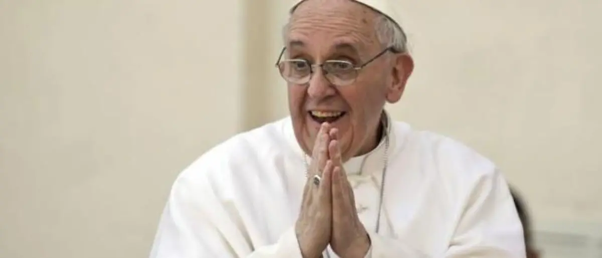 Papa Francesco dimesso dal \"Gemelli\" di Roma. «Sono ancora vivo...»