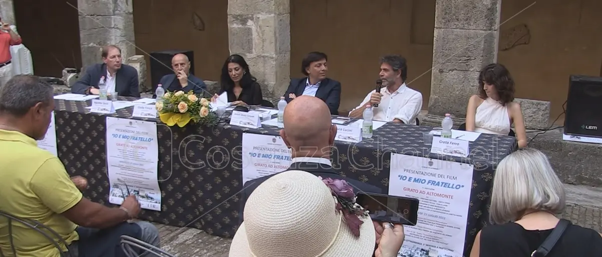 \"Io e mio fratello\", presentata ad Altomonte la pellicola di Luca Lucini (VIDEO)