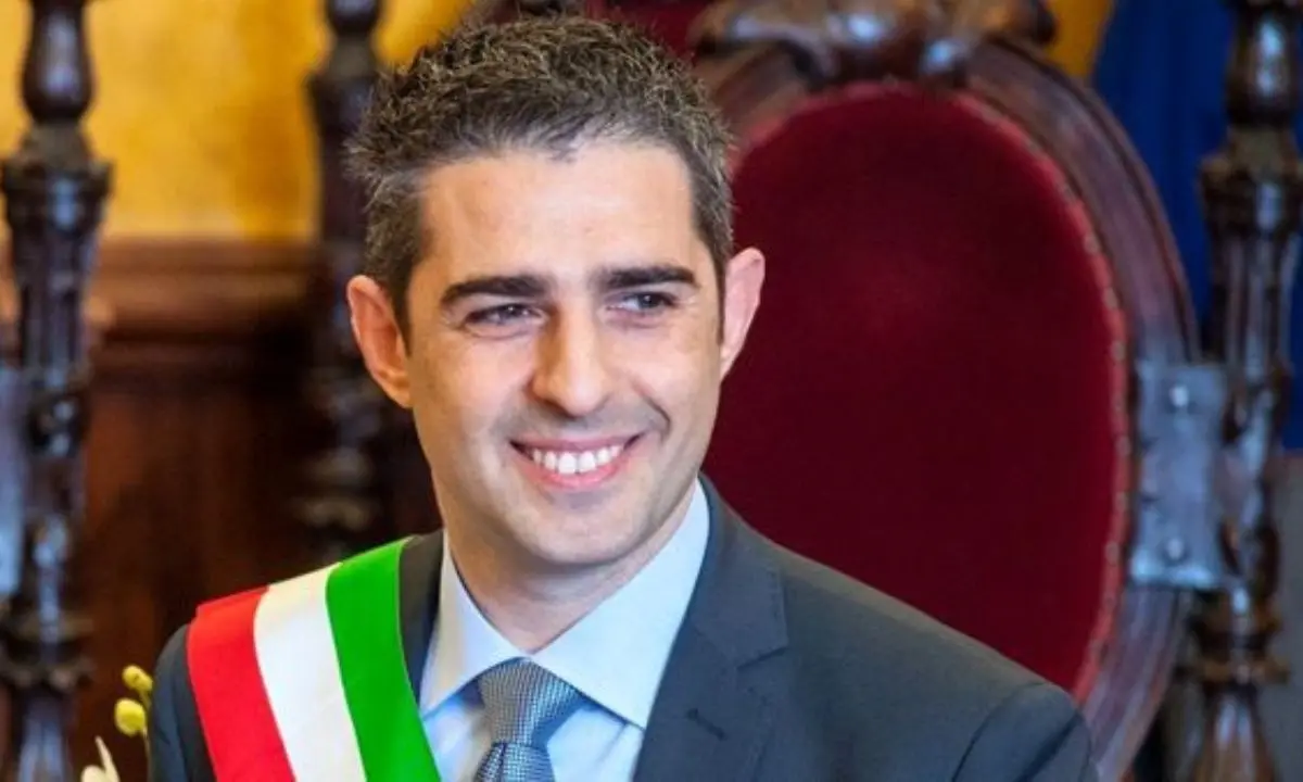 Elezioni 2022, intesa Renzi-Pizzarotti: ipotesi patto sul tavolo