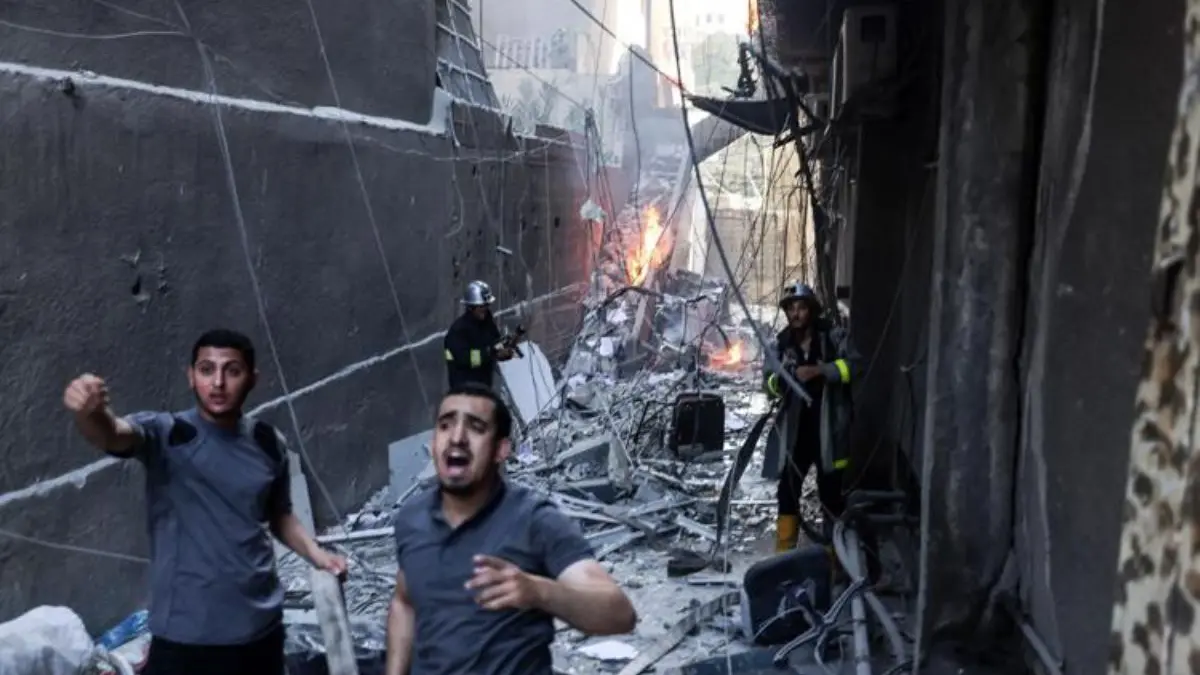 Bombardamenti su Gaza