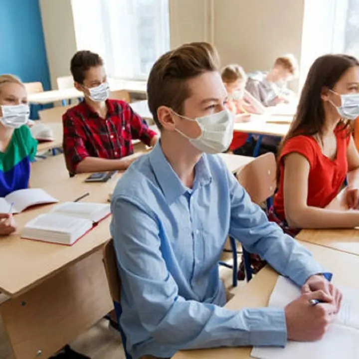 Covid e quarantena asintomatici, Costa: «Subito riduzione, poi stop definitivo»