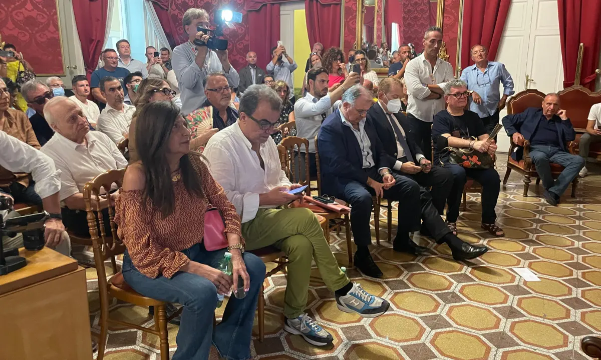 Il consigliere regionale Loizzo: «In Calabria troppo consumo di alcol tra i giovani»