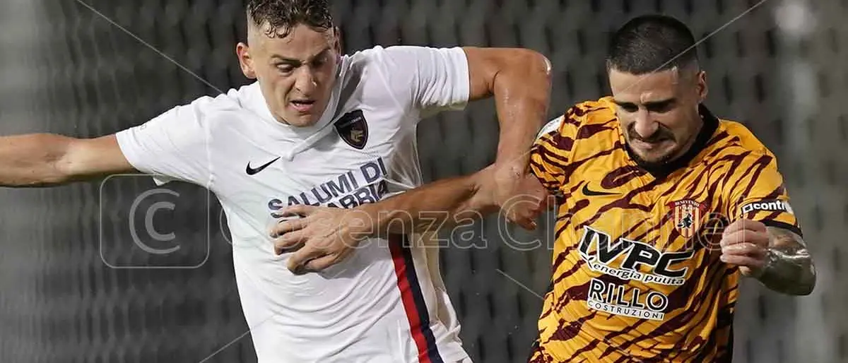 Cosenza senza Florenzi, in 4 cercano una maglia per la gara di Bolzano