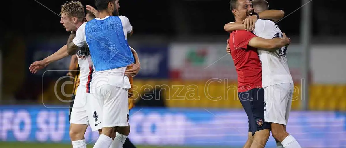 Cosenza, con il Como è caccia al primo gol dell'anno...nel primo tempo